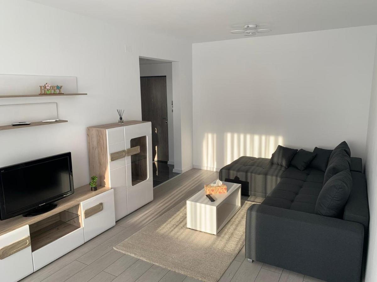 Apartament 2 Camere Prima Nufaru Oradea Εξωτερικό φωτογραφία